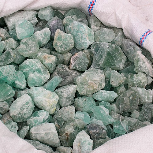 neginfluor_raw_fluorite_2